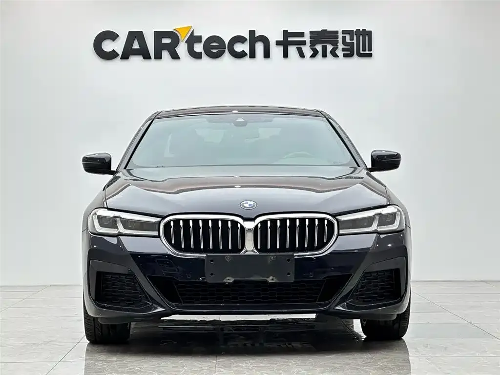 BMW 5 Series — фото 2
