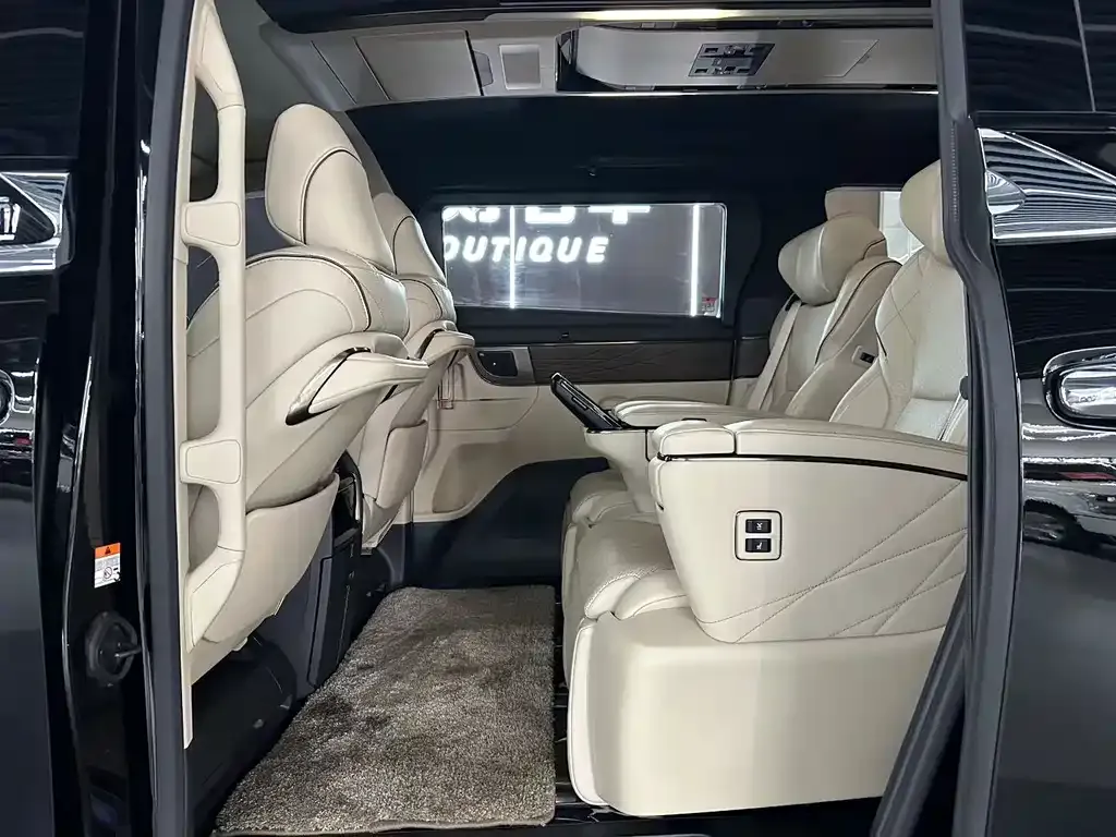 Toyota Vellfire — фото 6
