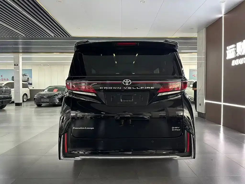 Toyota Vellfire — фото 7
