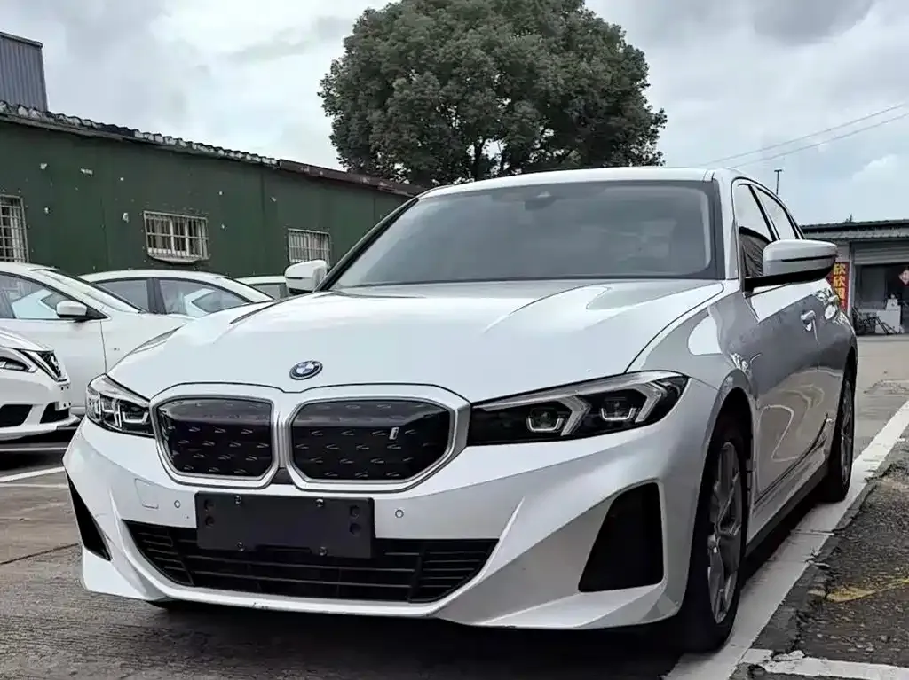 BMW i3 — фото 1