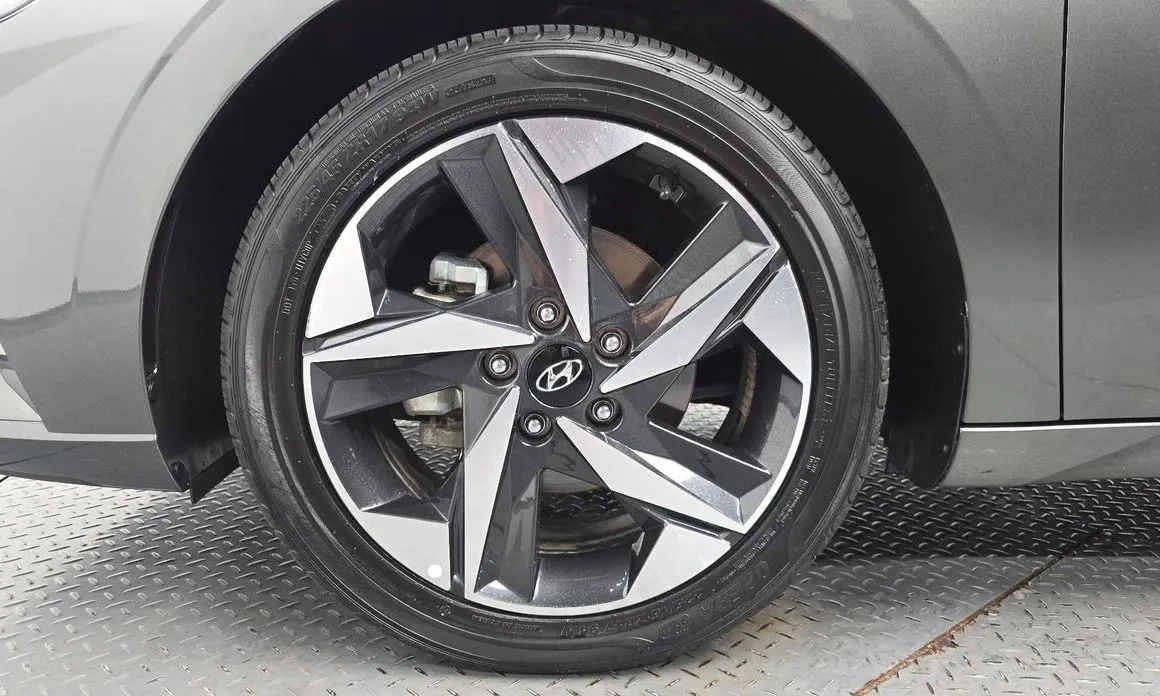 Hyundai AVANTE — фото 9