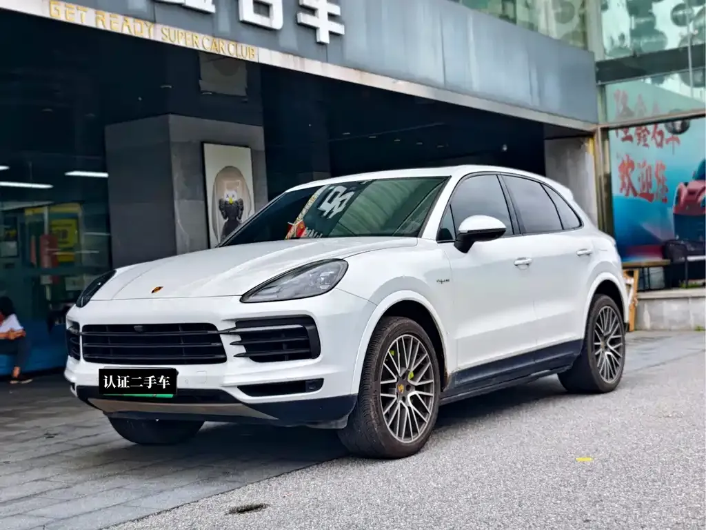Porsche Cayenne Hybrid — фото 1