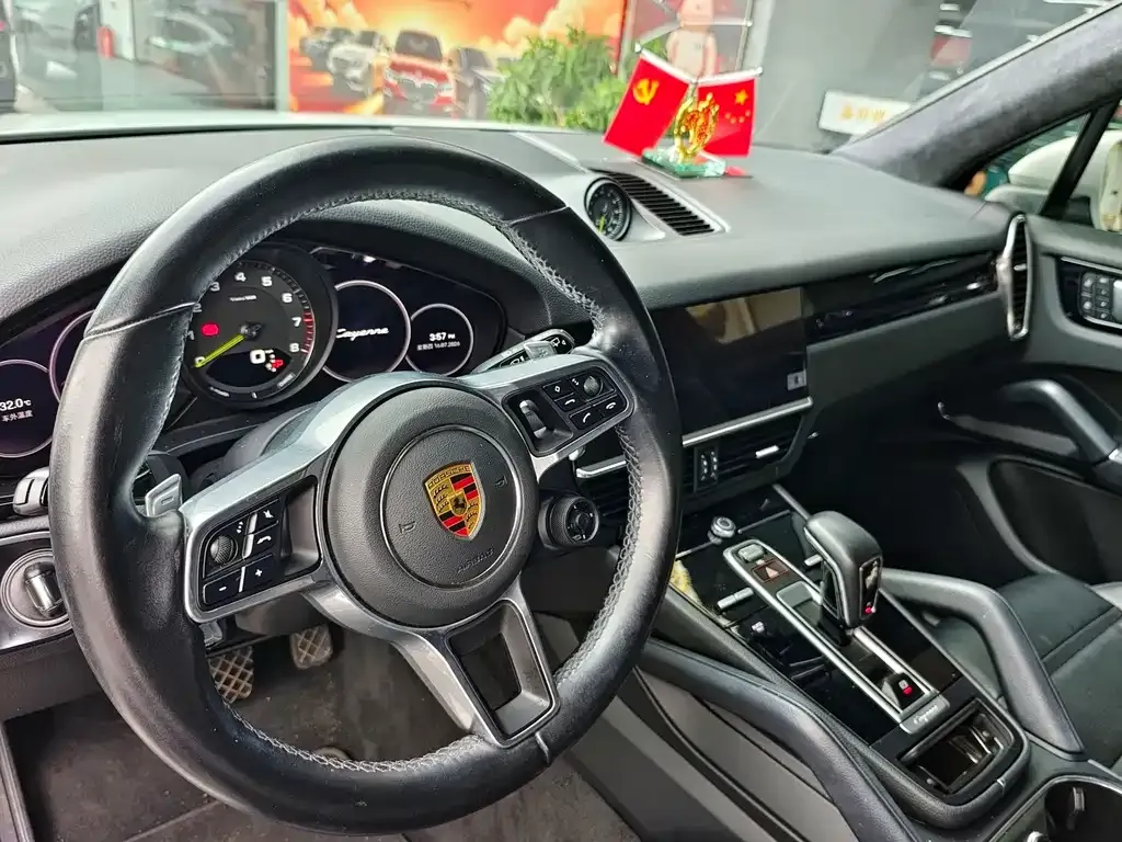 Porsche Cayenne Hybrid — фото 3