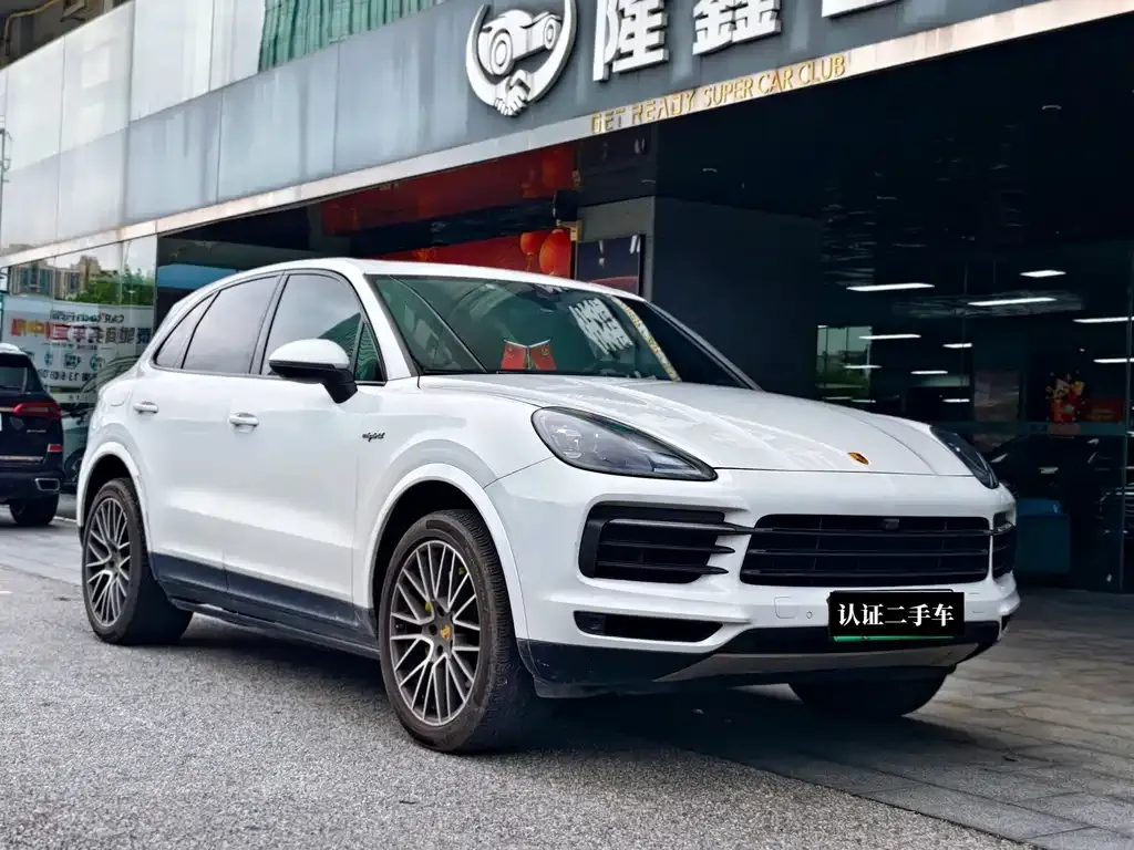 Porsche Cayenne Hybrid — фото 9