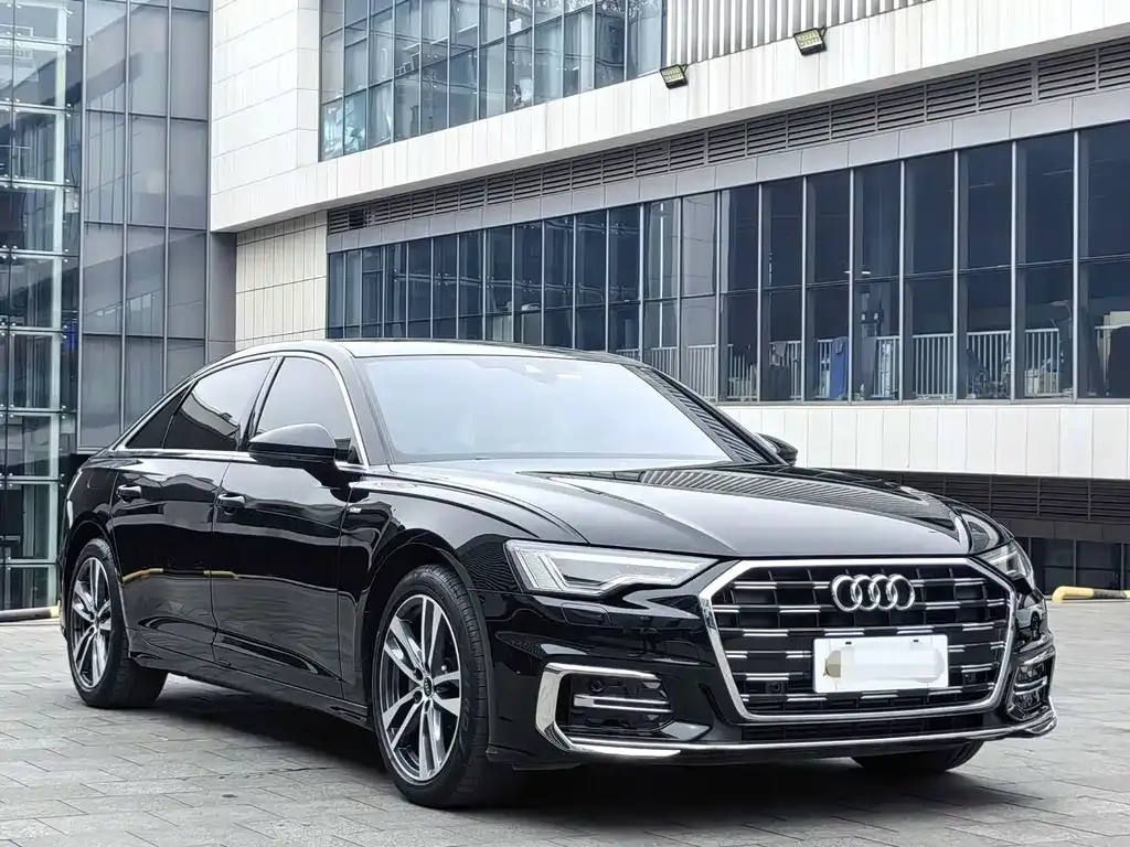 Audi A6L — фото 2