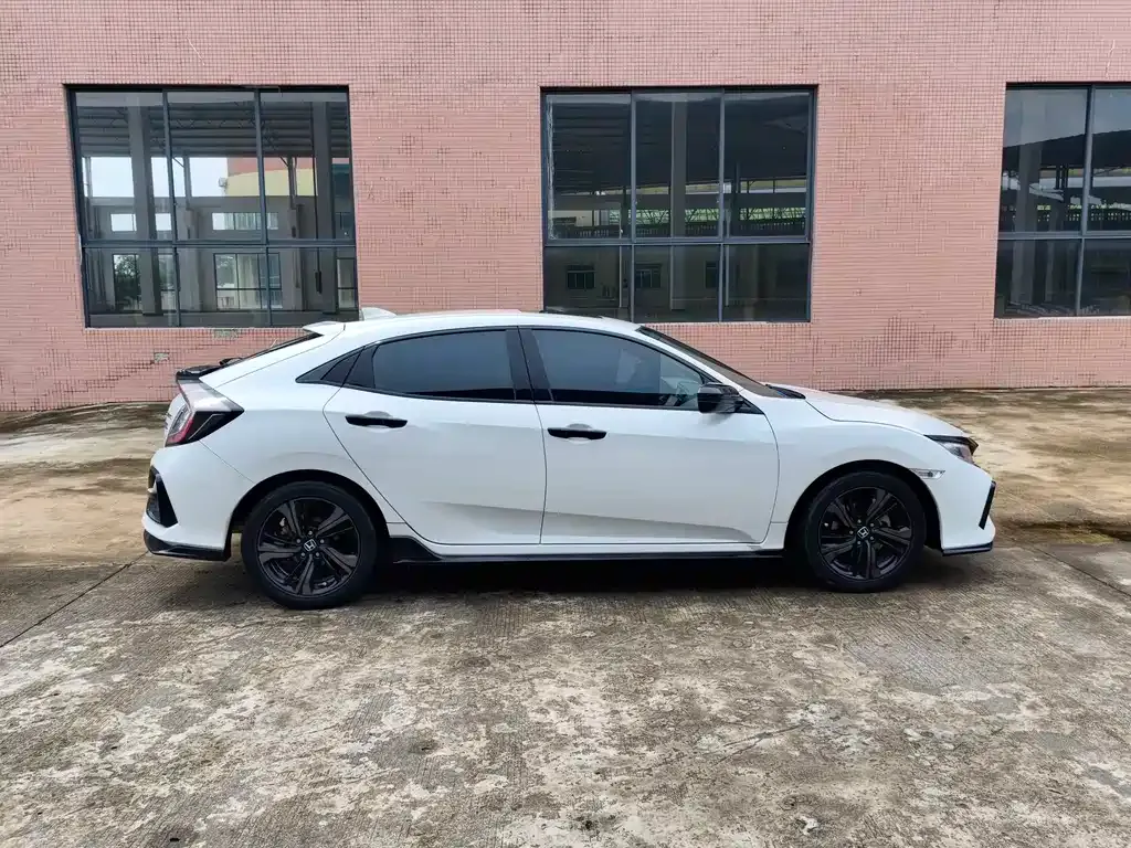 Honda Civic — фото 7