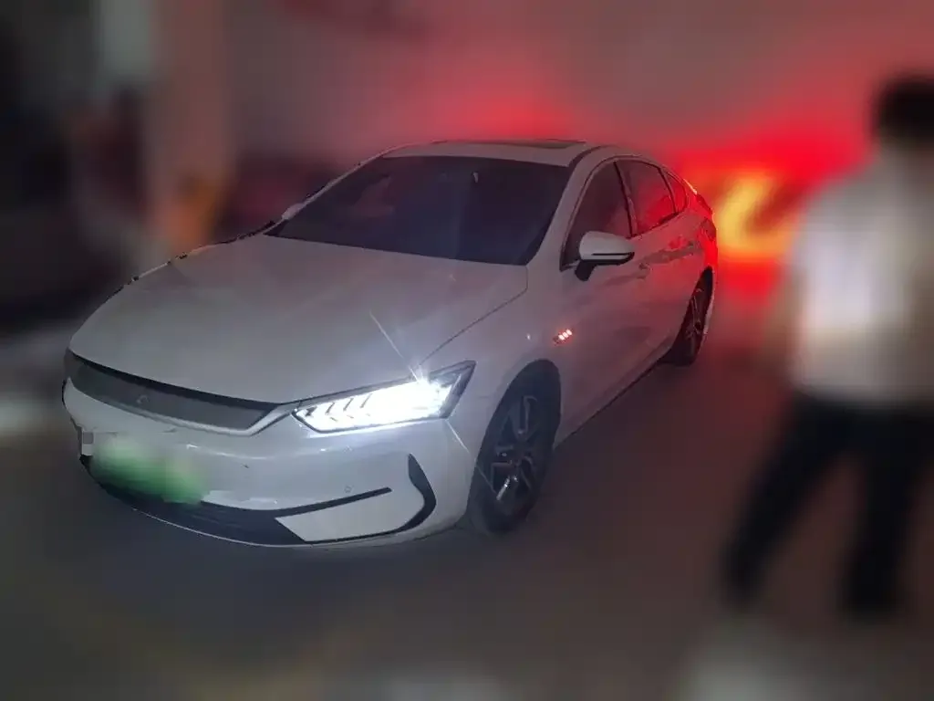BYD Qin PLUS — фото 1