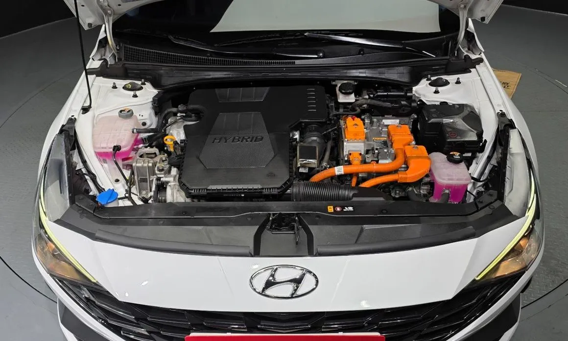 Hyundai AVANTE — фото 4