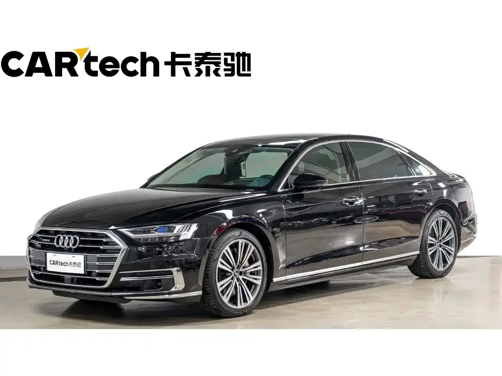 Audi A8 — фото 1