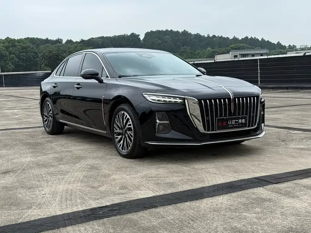 Hongqi H5 — фото 1