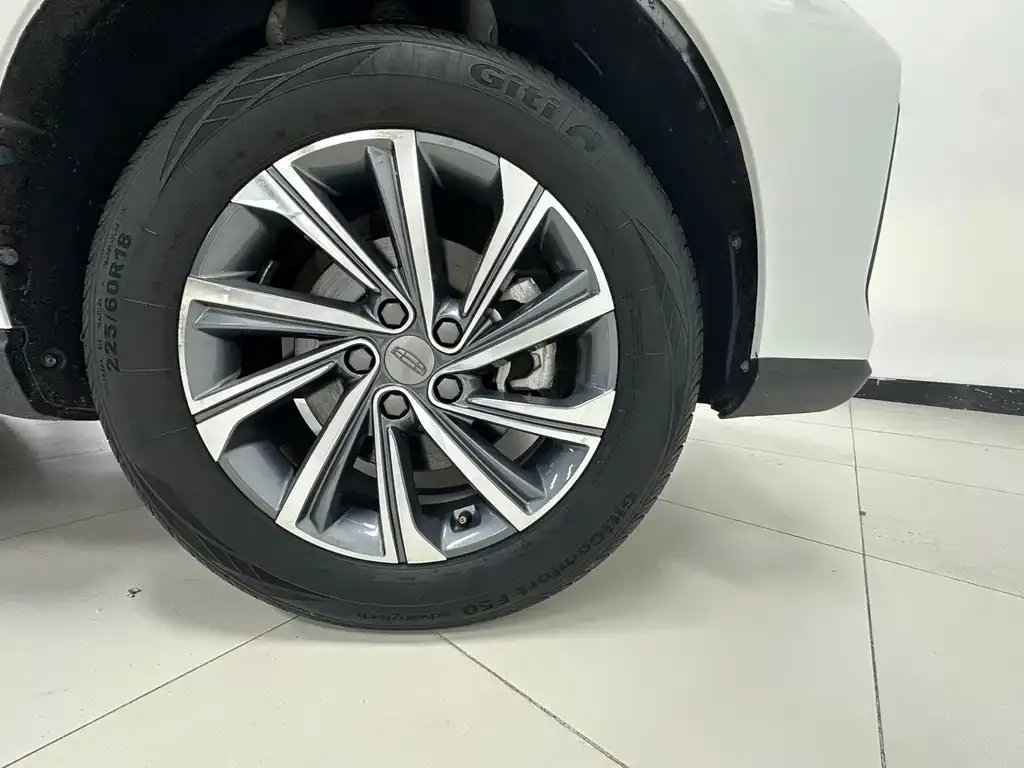 Geely Vision X6 — фото 5