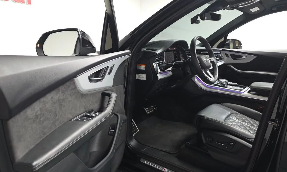 Audi Q7 2022 из KR, фото 9