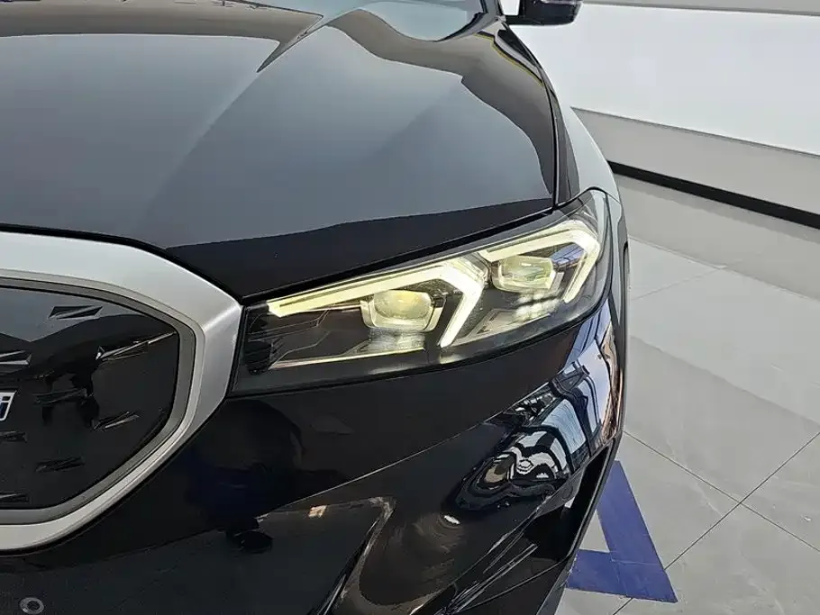 BMW i3 — фото 7