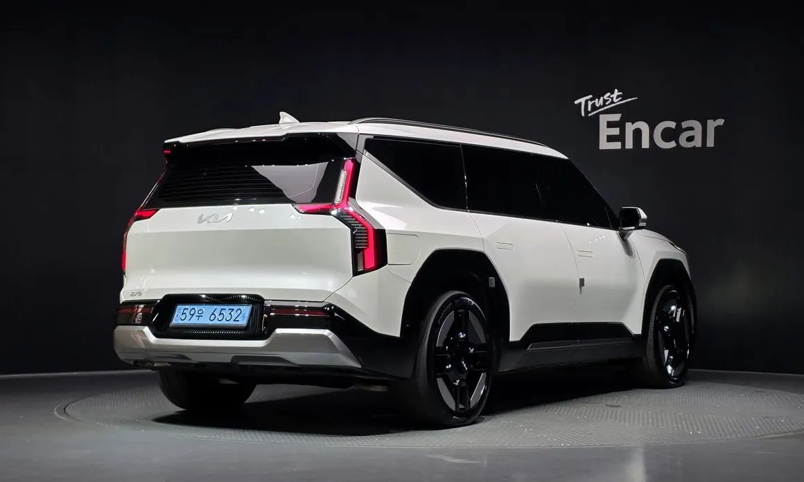 Kia EV9 2024 из KR, фото 7