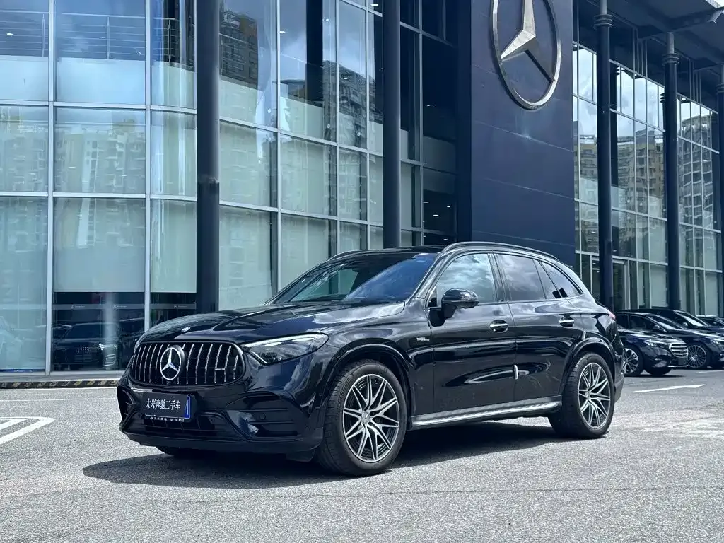 Mercedes-Benz GLC AMG — фото 1