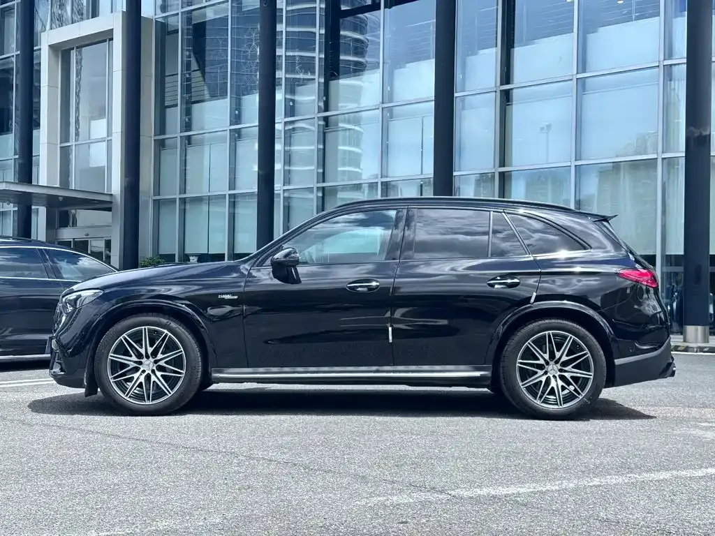Mercedes-Benz GLC AMG — фото 6