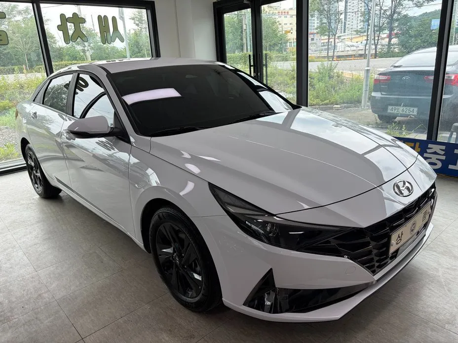 Hyundai AVANTE — фото 8