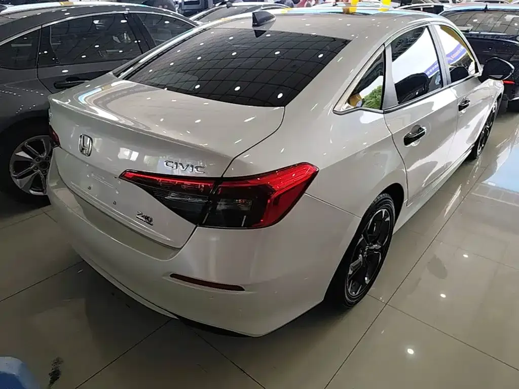 Honda Civic — фото 6