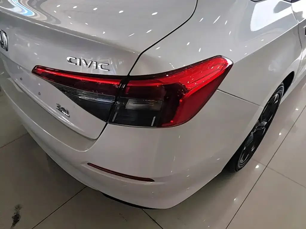 Honda Civic — фото 2