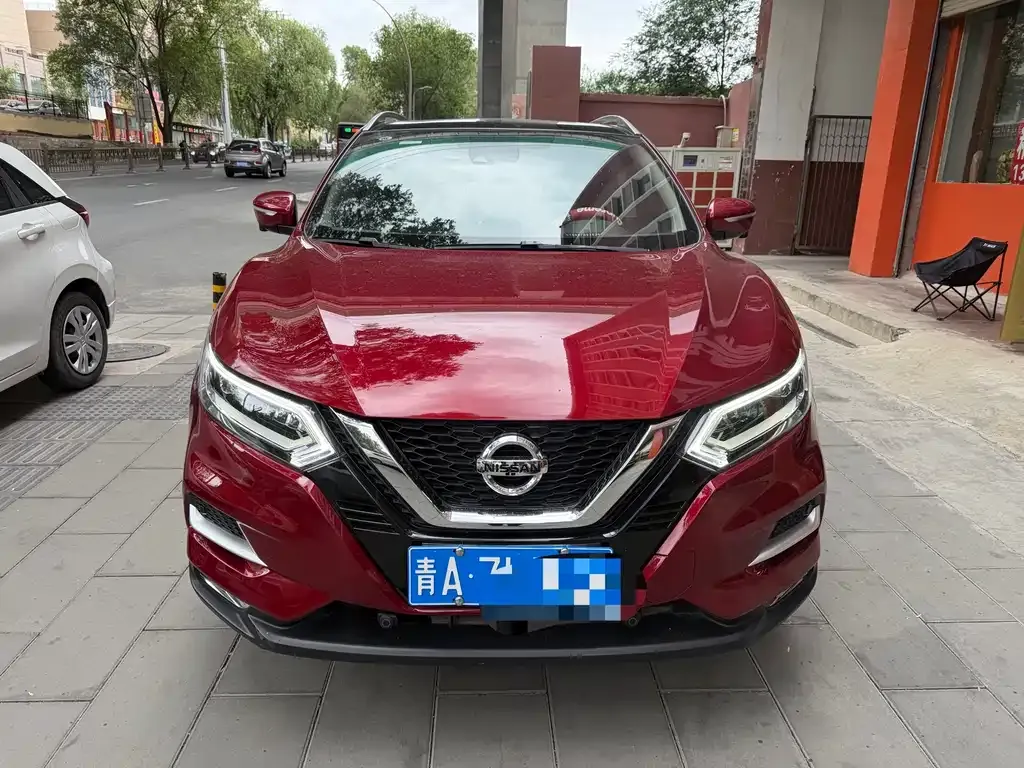 Nissan Qashqai — фото 10