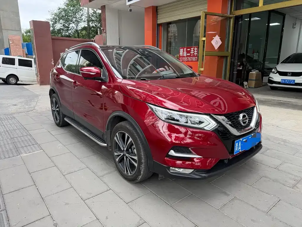 Nissan Qashqai — фото 7