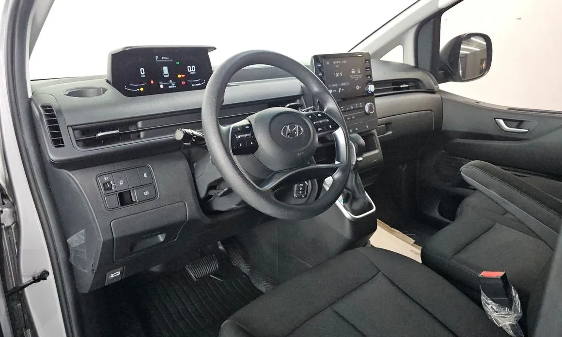 Hyundai Staria — фото 4