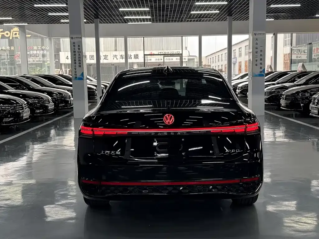 Volkswagen Passat — фото 5