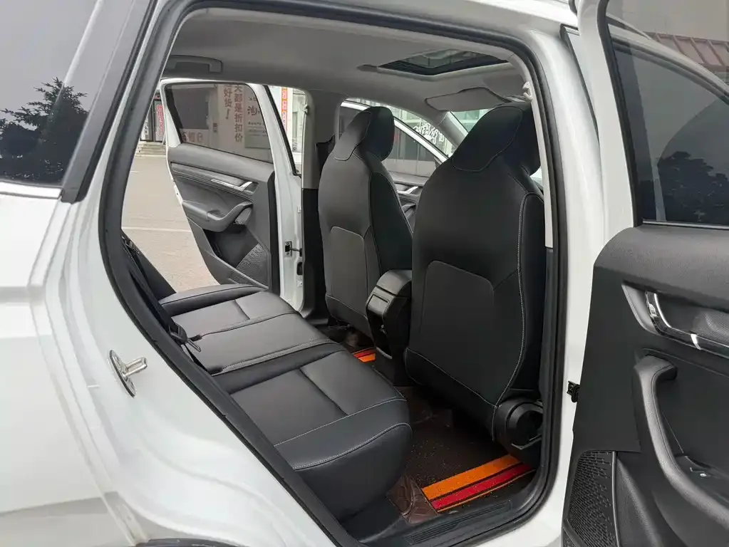 Skoda Kamiq — фото 3