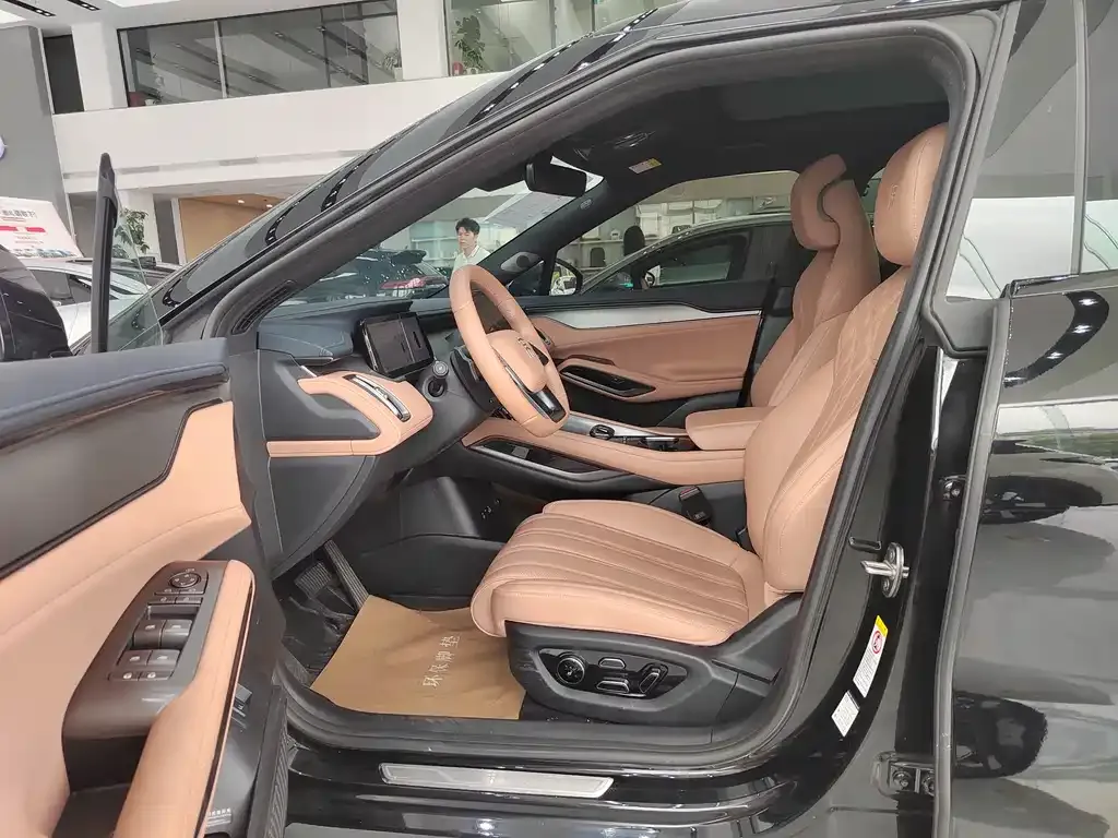 BYD L EV 2025 из CN, фото 9