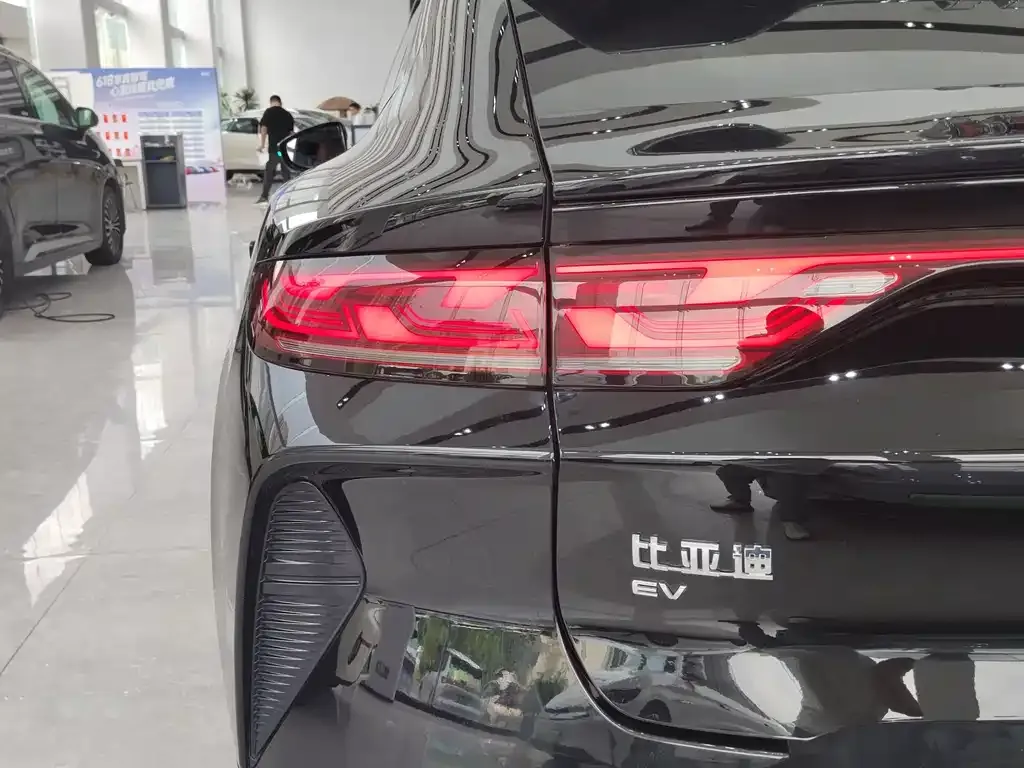 BYD L EV 2025 из CN, фото 4