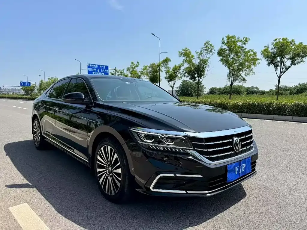 Volkswagen Passat — фото 5