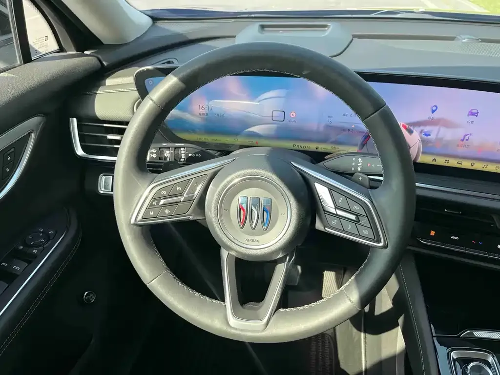 Buick Envision Plus — фото 8