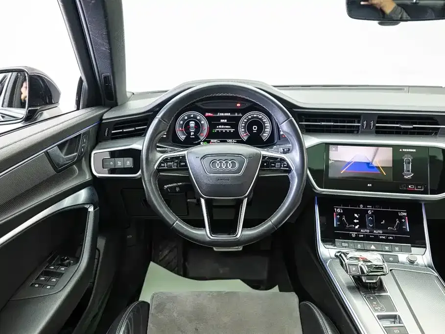 Audi A6L — фото 5