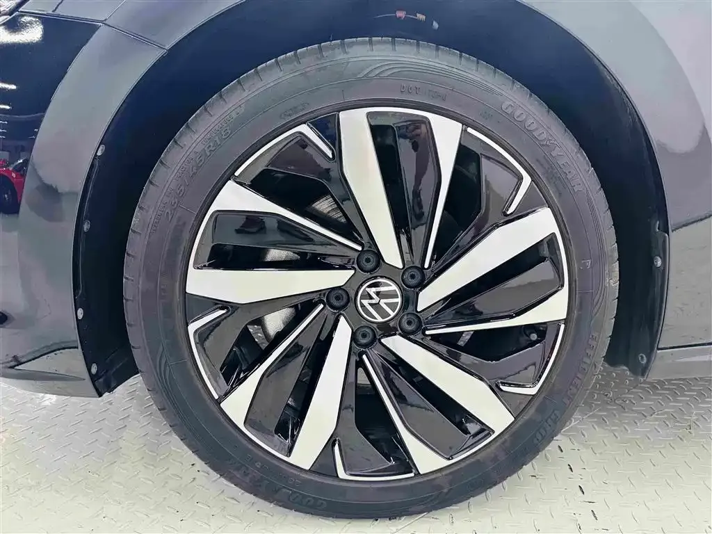 Volkswagen Passat — фото 4