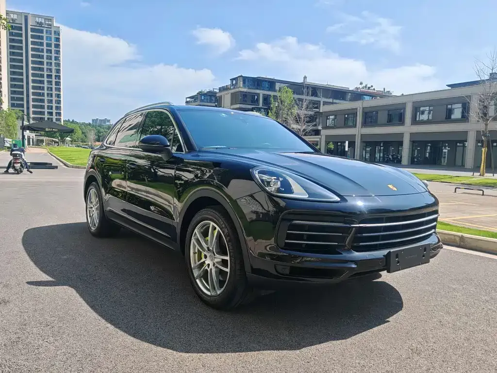 Porsche Cayenne Hybrid — фото 9