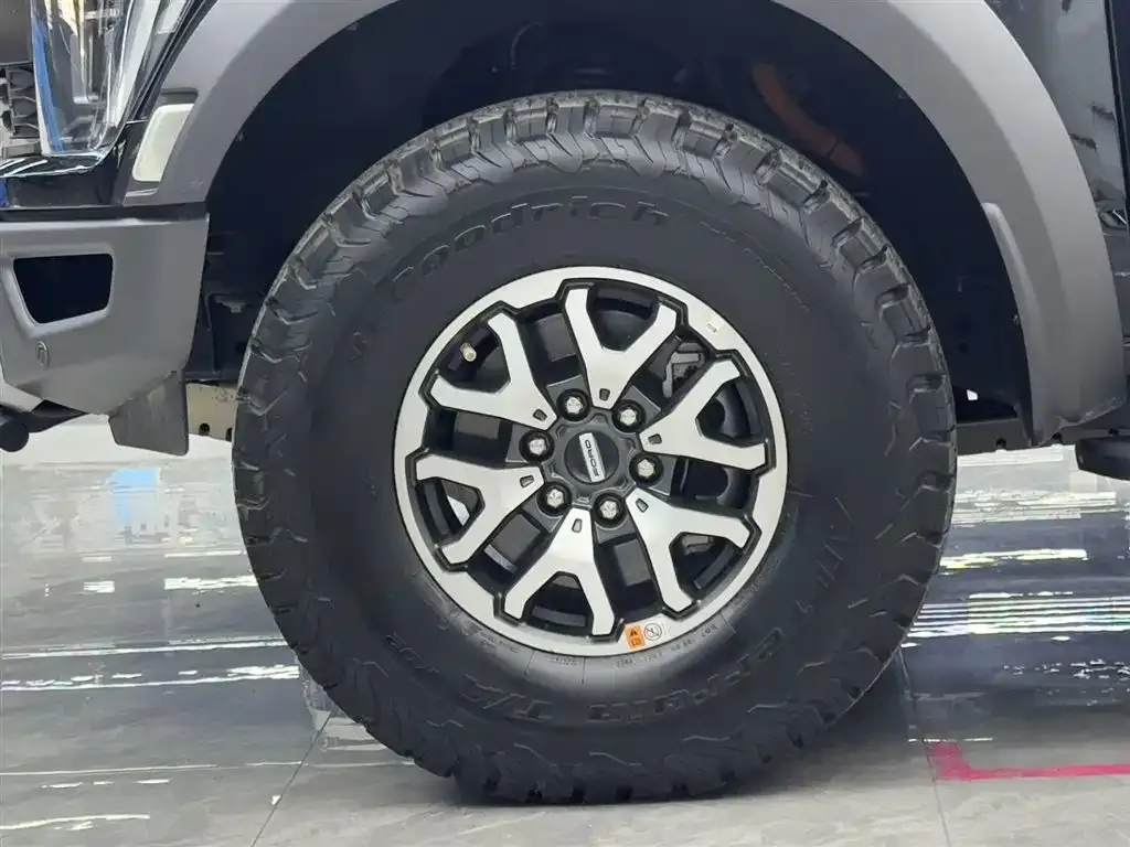 Ford F-150 Raptor — фото 4