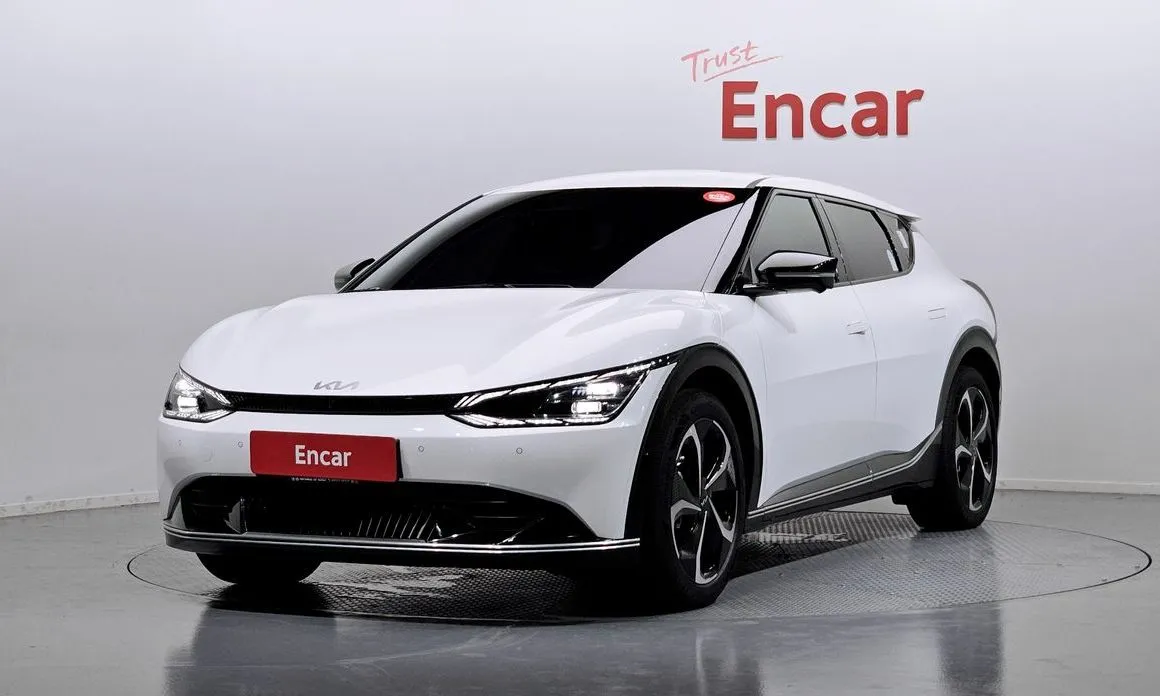 Kia EV6 — фото 1