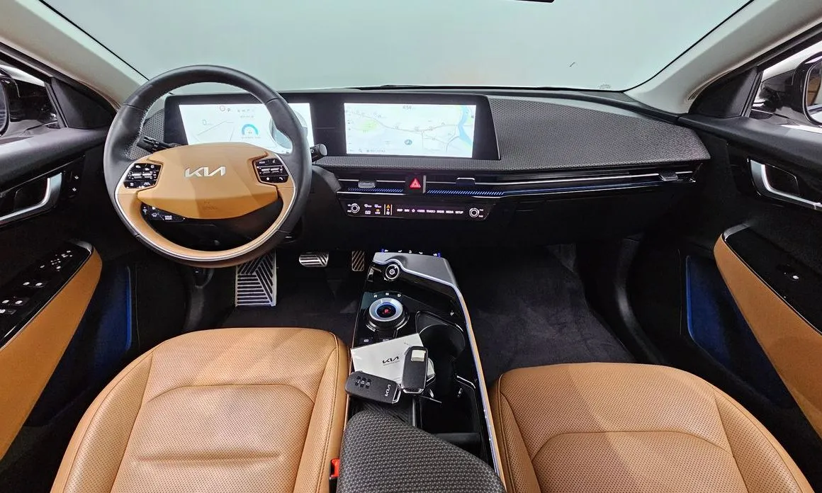 Kia EV6 — фото 8