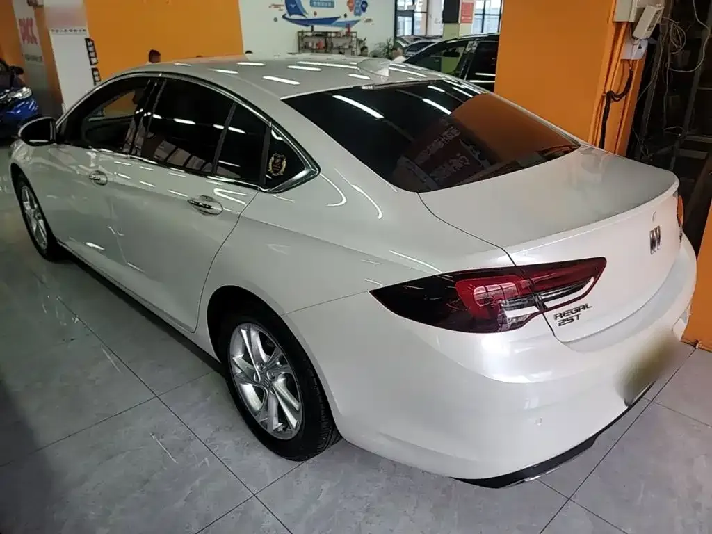 Buick Regal — фото 4