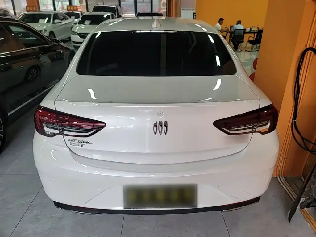 Buick Regal — фото 2