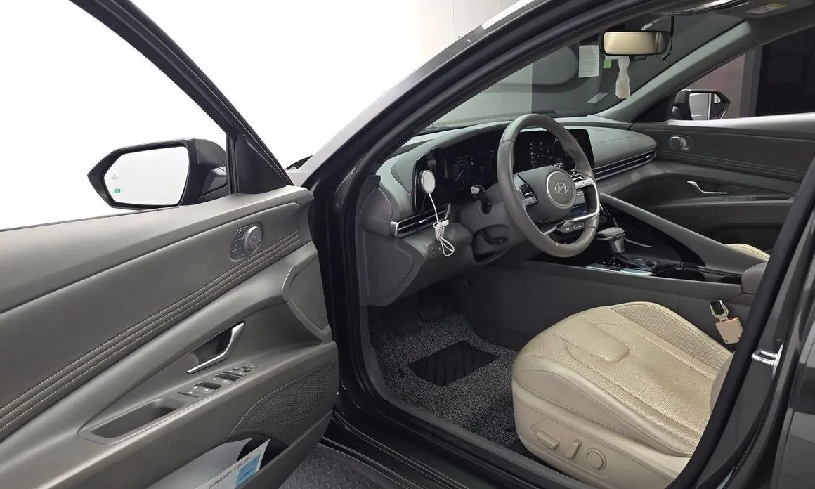 Hyundai AVANTE 2024 из KR, фото 4