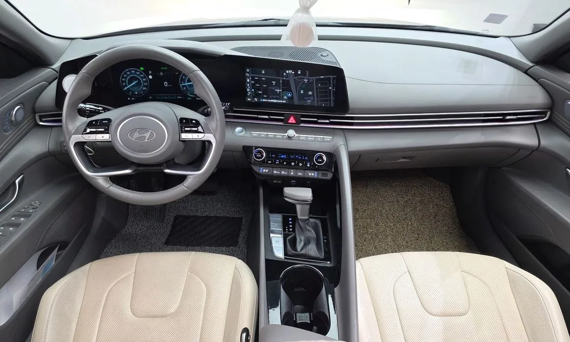 Hyundai AVANTE 2024 из KR, фото 8