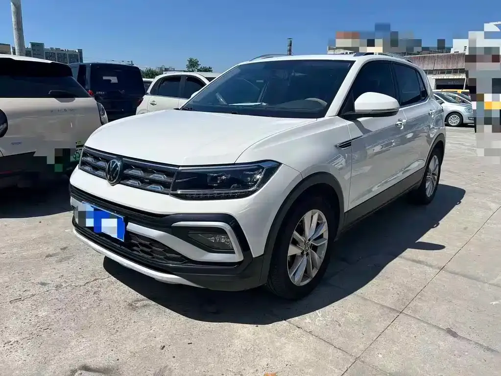 Volkswagen T-Cross — фото 1