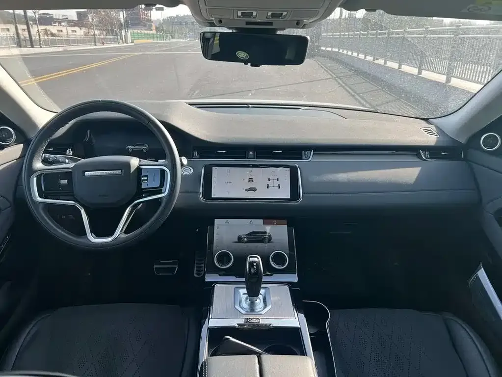 Land Rover Evoque — фото 4