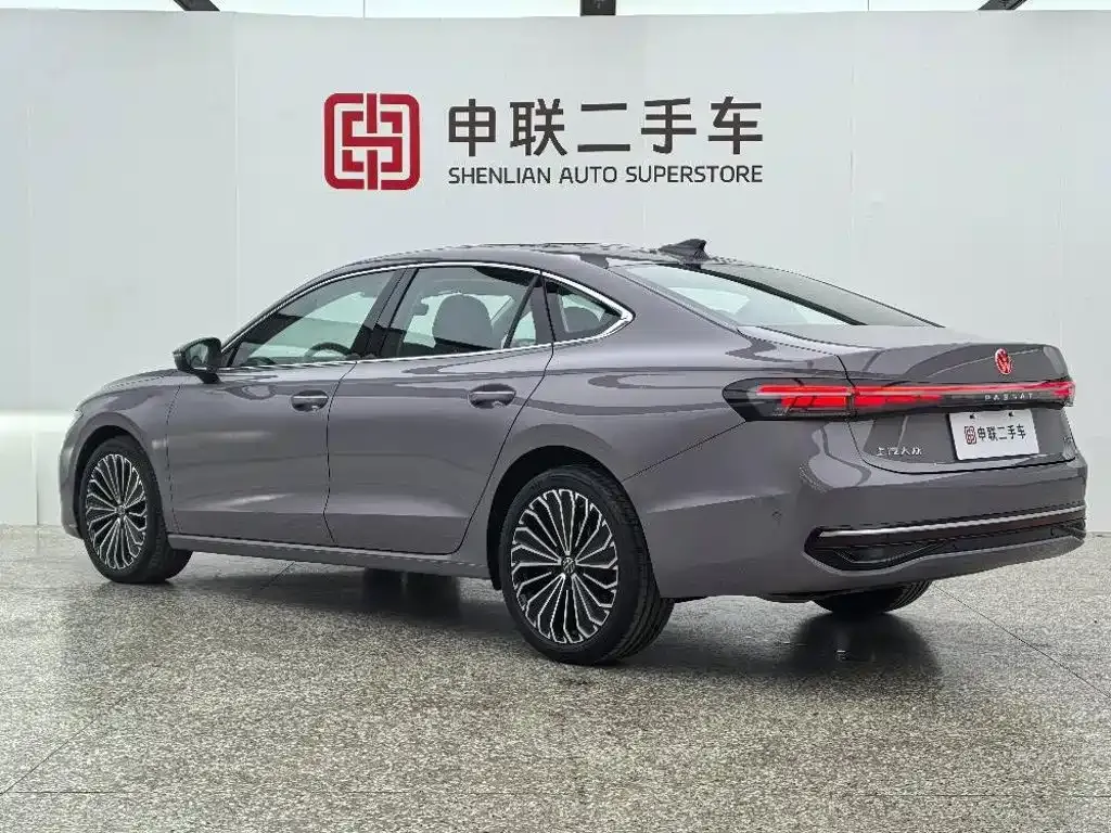 Volkswagen Passat — фото 8