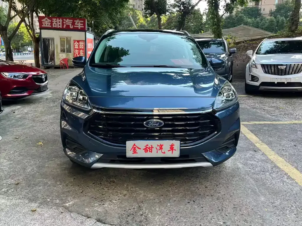 Ford Escape 2023 из CN, фото 5