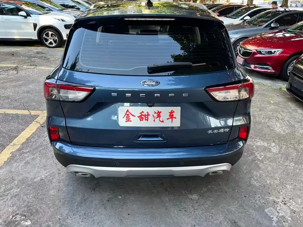 Ford Escape 2023 из CN, фото 7