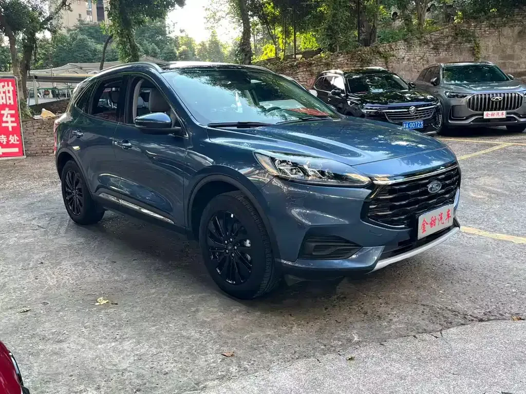 Ford Escape 2023 из CN, фото 8