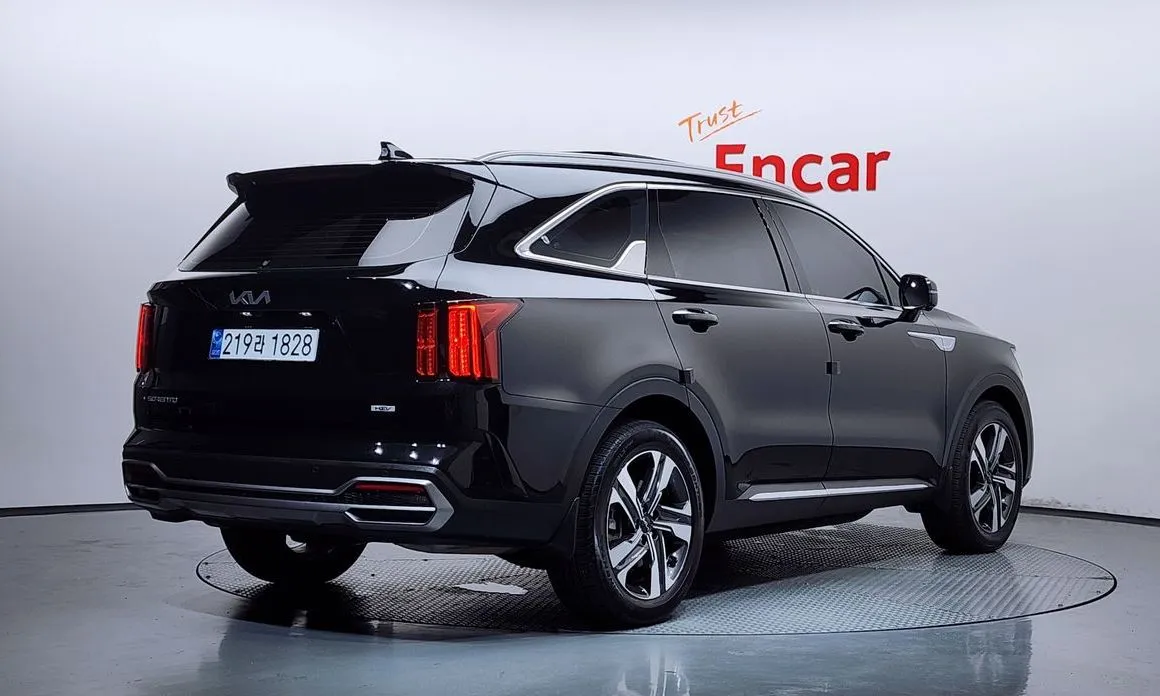 Kia Sorento — фото 7