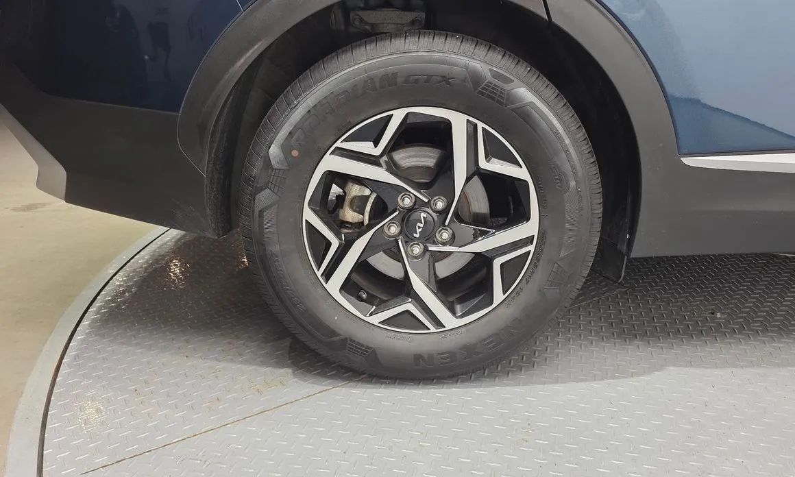 Kia Sportage — фото 8